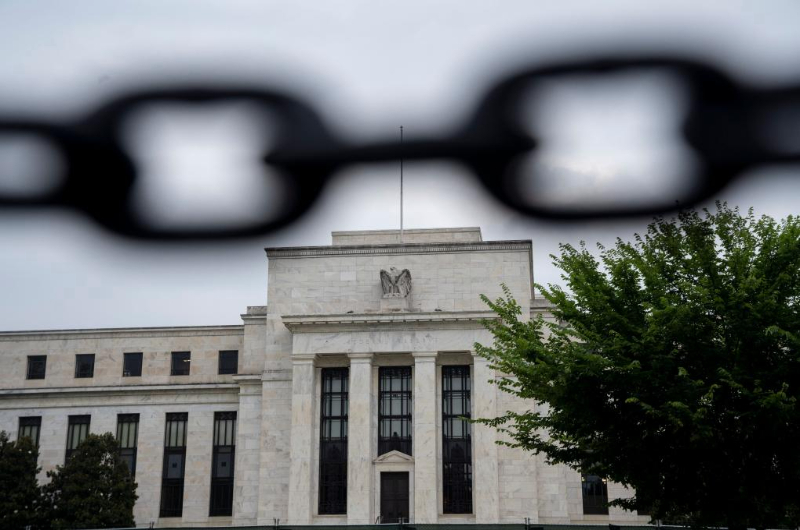 美联储维持高利率会是谁的“麻烦”？